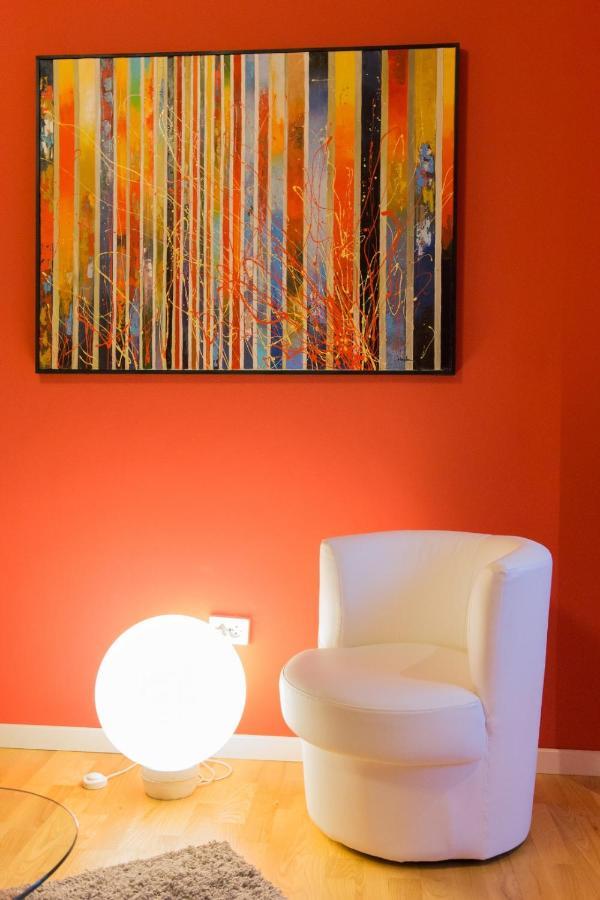 Spacious Downtown Apartment - Old Town Boekarest Buitenkant foto