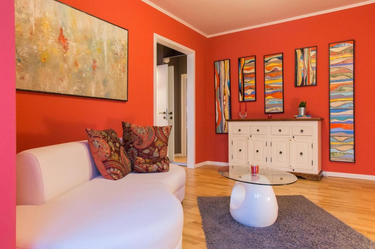 Spacious Downtown Apartment - Old Town Boekarest Buitenkant foto